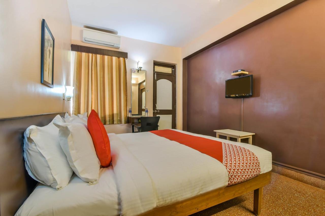 Oyo 807 Hotel Gopika International Goa Exterior foto