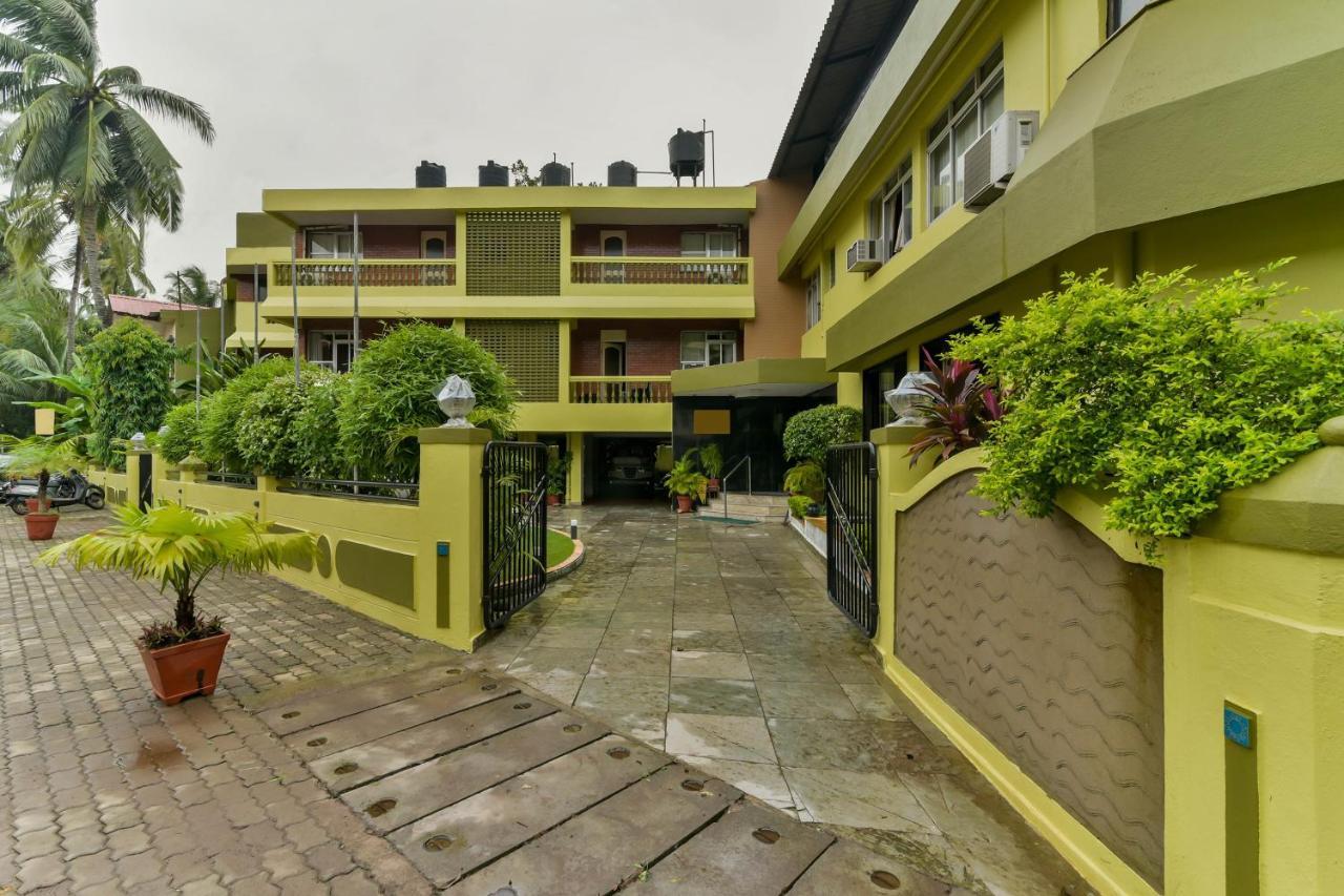 Oyo 807 Hotel Gopika International Goa Exterior foto