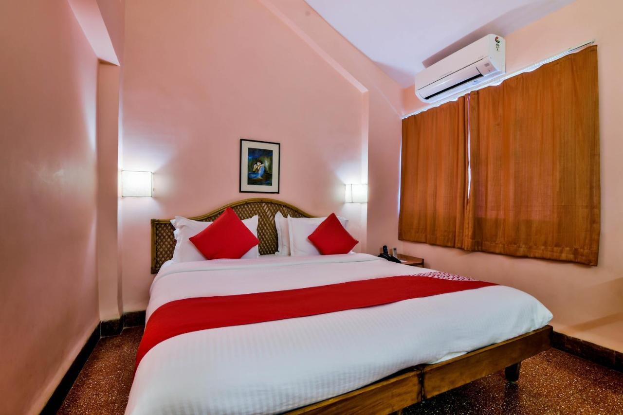 Oyo 807 Hotel Gopika International Goa Exterior foto